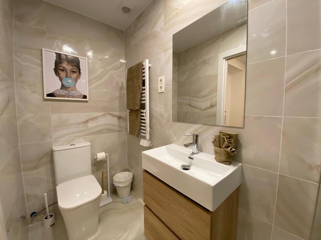 Refugio 2Br Y 2Ba Azca/Bernabeu Apartment Madrid Luaran gambar